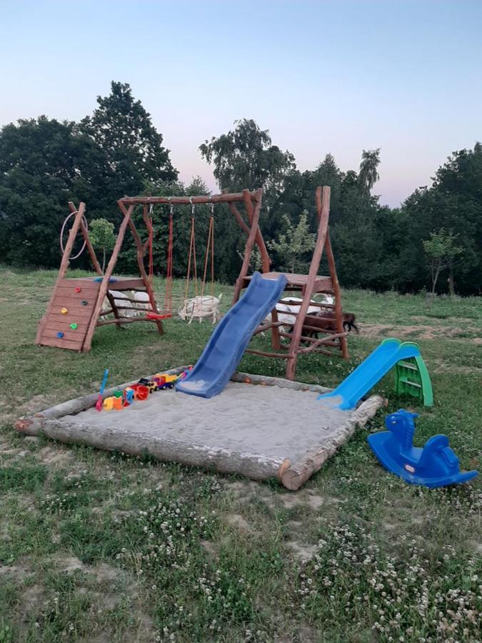 Villa Gosp. Agroturystyczne Stary Gaj à Zerkowice Extérieur photo